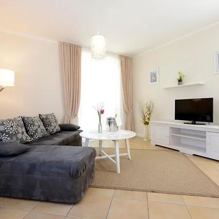 Hotelanlage Tarnewitzer Hof Aparthotel 3*