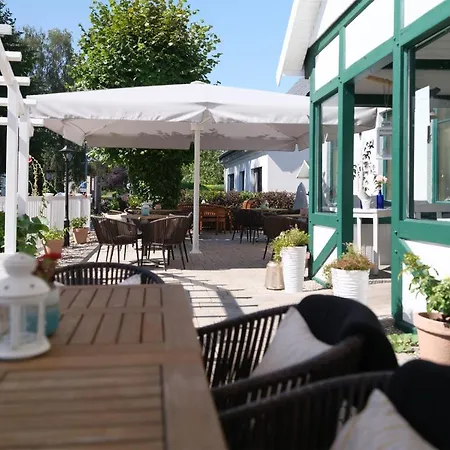 Hotelanlage Tarnewitzer Hof アパートホテル 3*