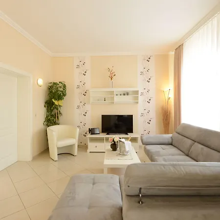 Hotelanlage Tarnewitzer Hof 3*