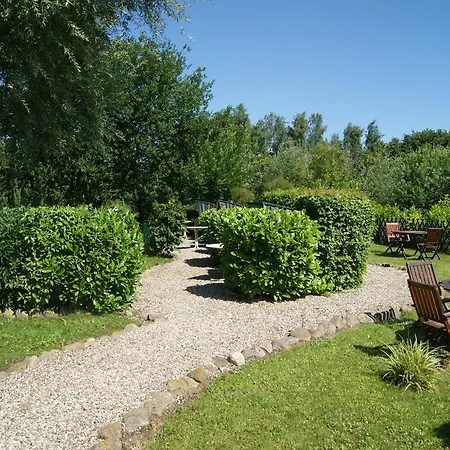 Hotelanlage Tarnewitzer Hof 3* Больтенхаген