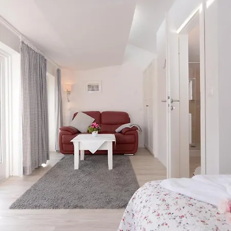 Hotelanlage Tarnewitzer Hof Lägenhetshotell Boltenhagen (Ostseebad)